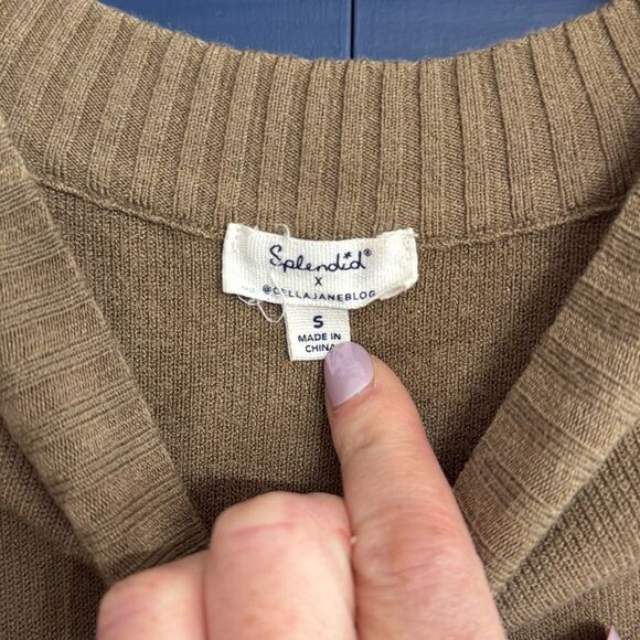 Splendid x @Cellajaneblog Solid Front Seam Sweater Size S - Picture 3 of 5